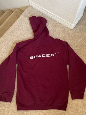 SpaceX Men's Pullover Hoodie in Burgundy